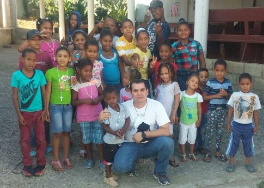 Vestimenta digna para cada niño